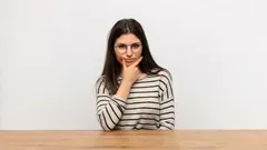 5 tecken på att du är smartare än du tror, enligt psykologin