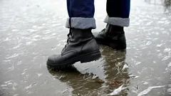 Så gör du snabbt och enkelt skorna halkfria hemma